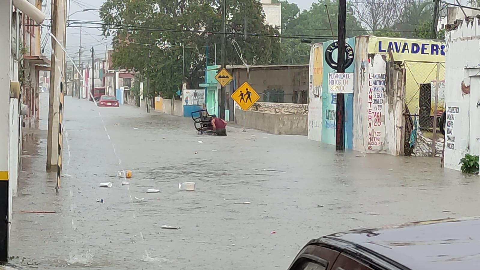 El director de Protección Civil alertó para evitar salir debido a las inundaciones en varias colonias de Campeche