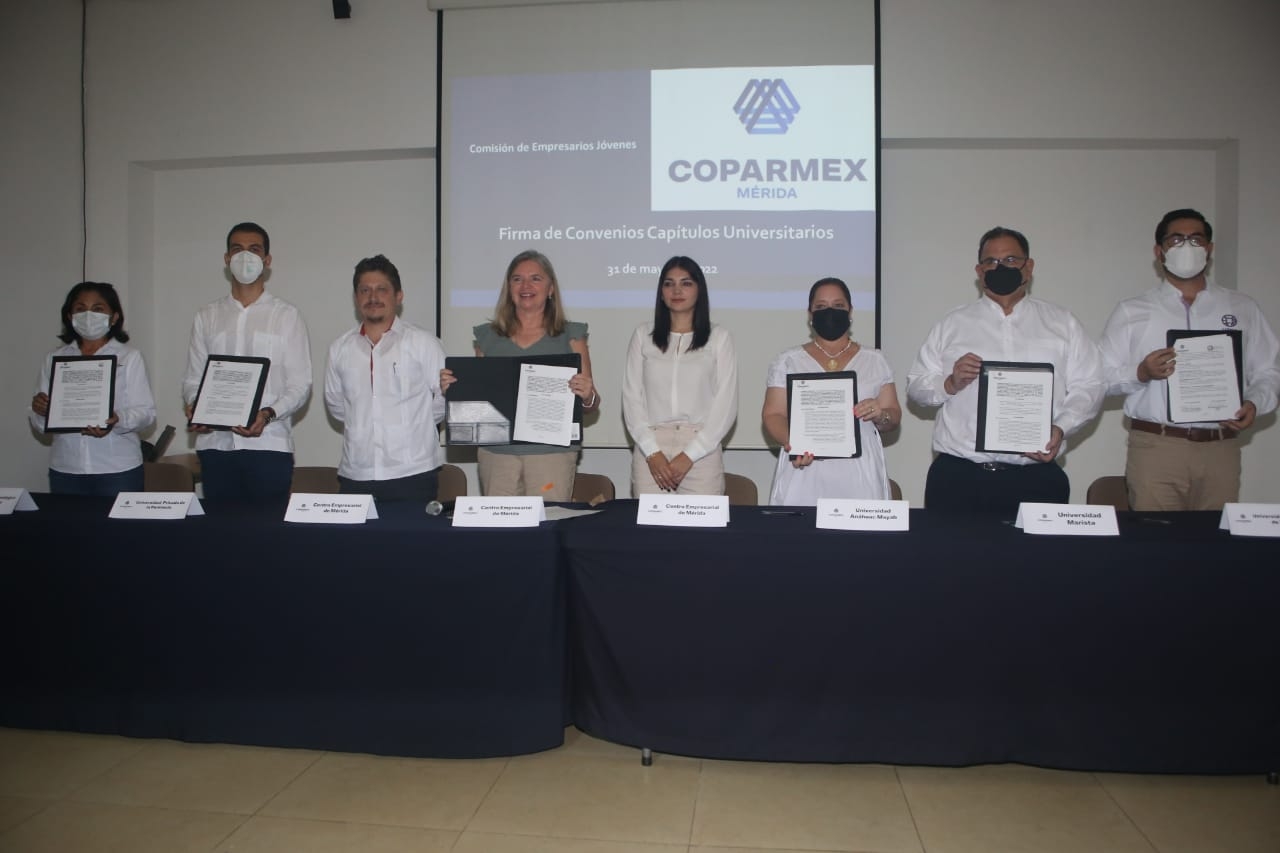 La Coparmex se unió a cinco universidades de Yucatán para hacer un convenio relacionado con el medio empresarial