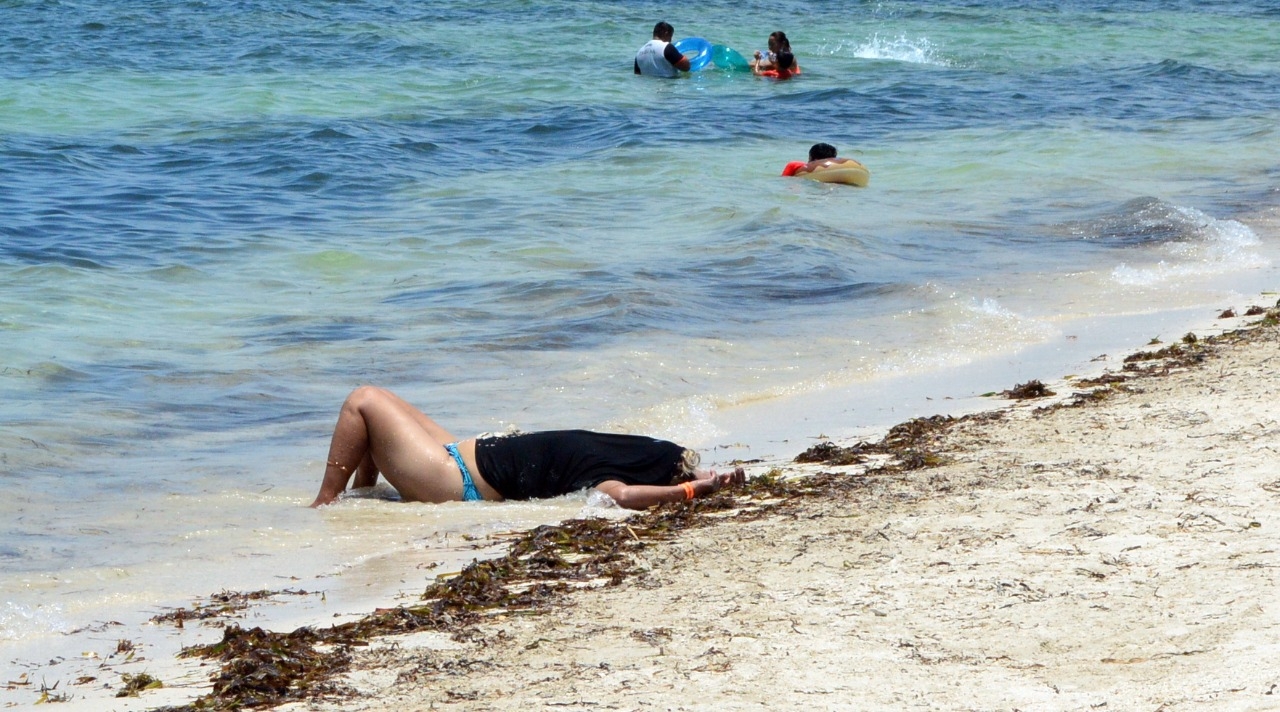 Los bañistas disfrutaron del mar del balneario Playa Bonita en Campeche