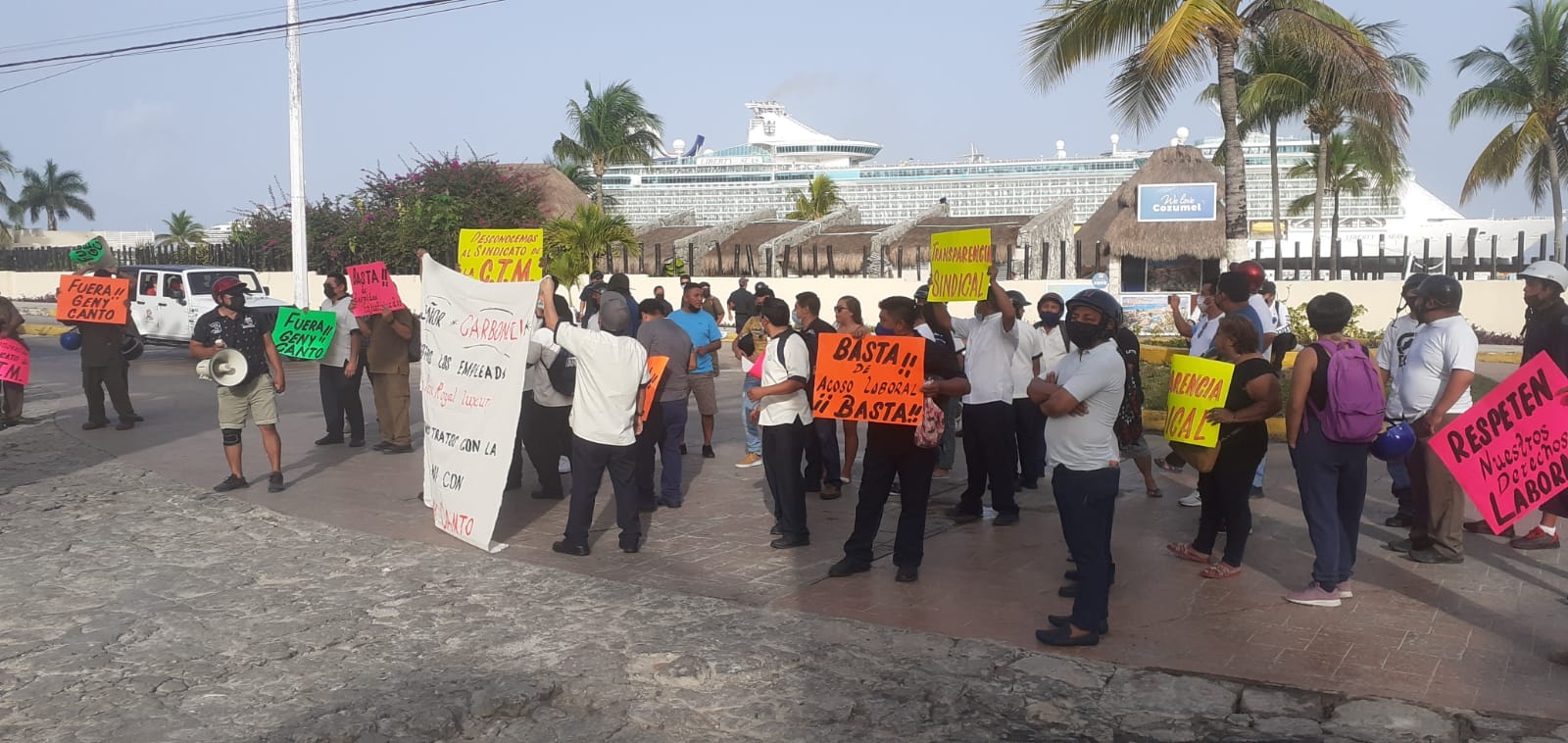 Trabajadores del Hotel Gran Park Royal Luxury se manifiestan en Cozumel: VIDEO