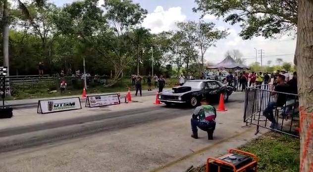 Realizan práctica de arrancones para concientizar a conductores en Mérida