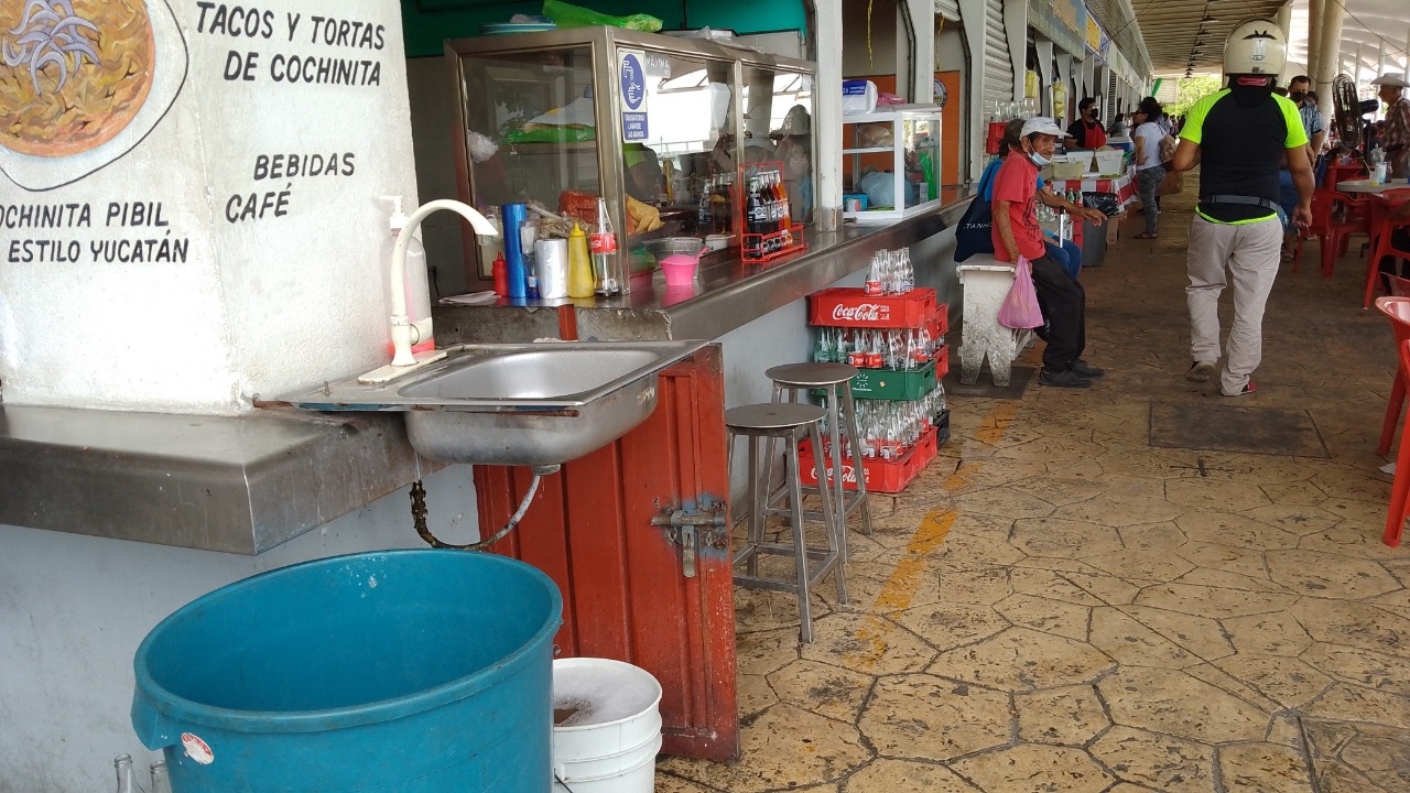 Locatarios del mercado de Ciudad del Carmen, entre los más afectados por la escasez de agua