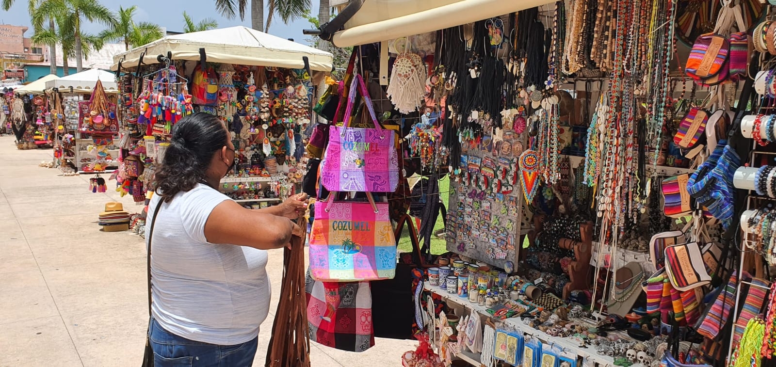 Exigen pequeños comerciantes de Cozumel mayor vigilancia policiaca en el municipio