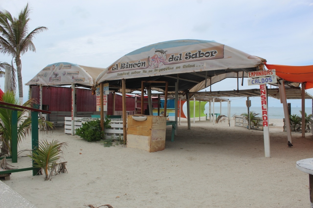 Mayoría de negocios del malecón de Campeche carecen de permisos de manejo de aguas residuales