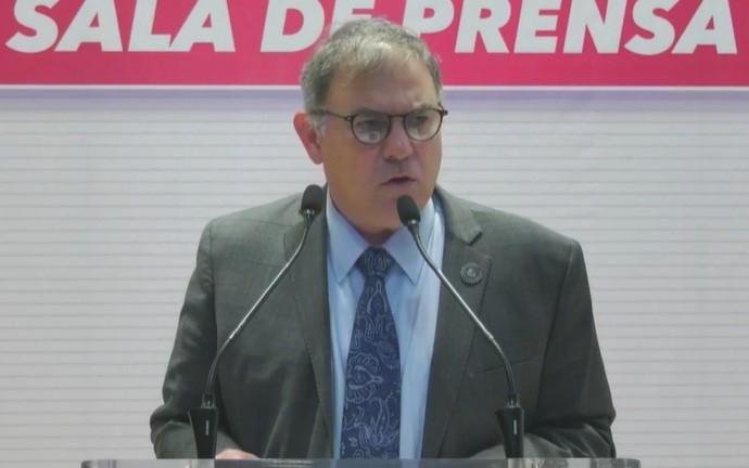 El Fiscal de Chihuahua, Roberto Javier Fierro, anunció que en próximas horas César Duarte será presentado a un juez. Foto: Captura de pantalla