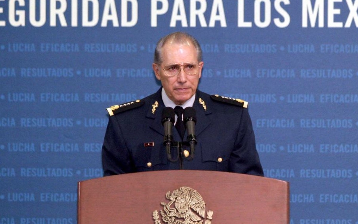 Muere Clemente Ricardo Vega, exsecretario de la Sedena, durante el sexenio de Vicente Fox