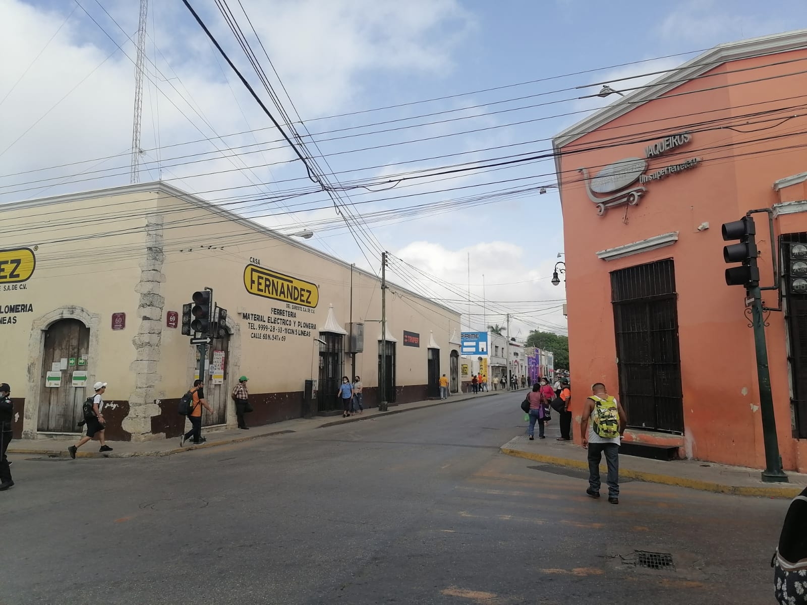Reportan apagón en el Centro Histórico de Mérida