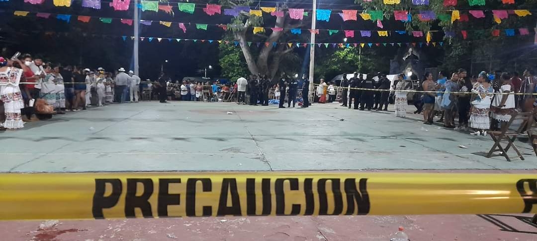 Muere abuelito jaranero mientras bailaba en la vaquería de Kanasín, Yucatán