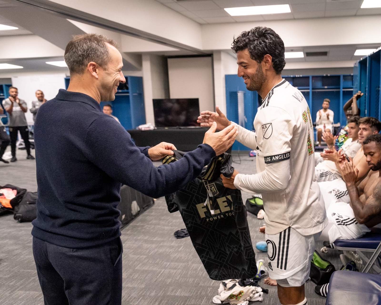 Carlos Vela  apuesta por Bale y Chiellini para quedarse con LAFC de la MLS