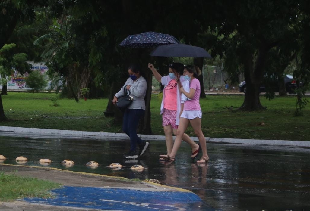 Fuerte lluvia sobre Yucatán causa inundaciones este martes: FOTOS