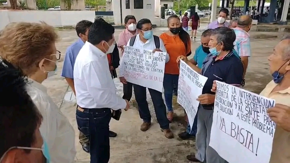 Maestros acusan a directora de una secundaria de Valladolid por hostigamiento laboral