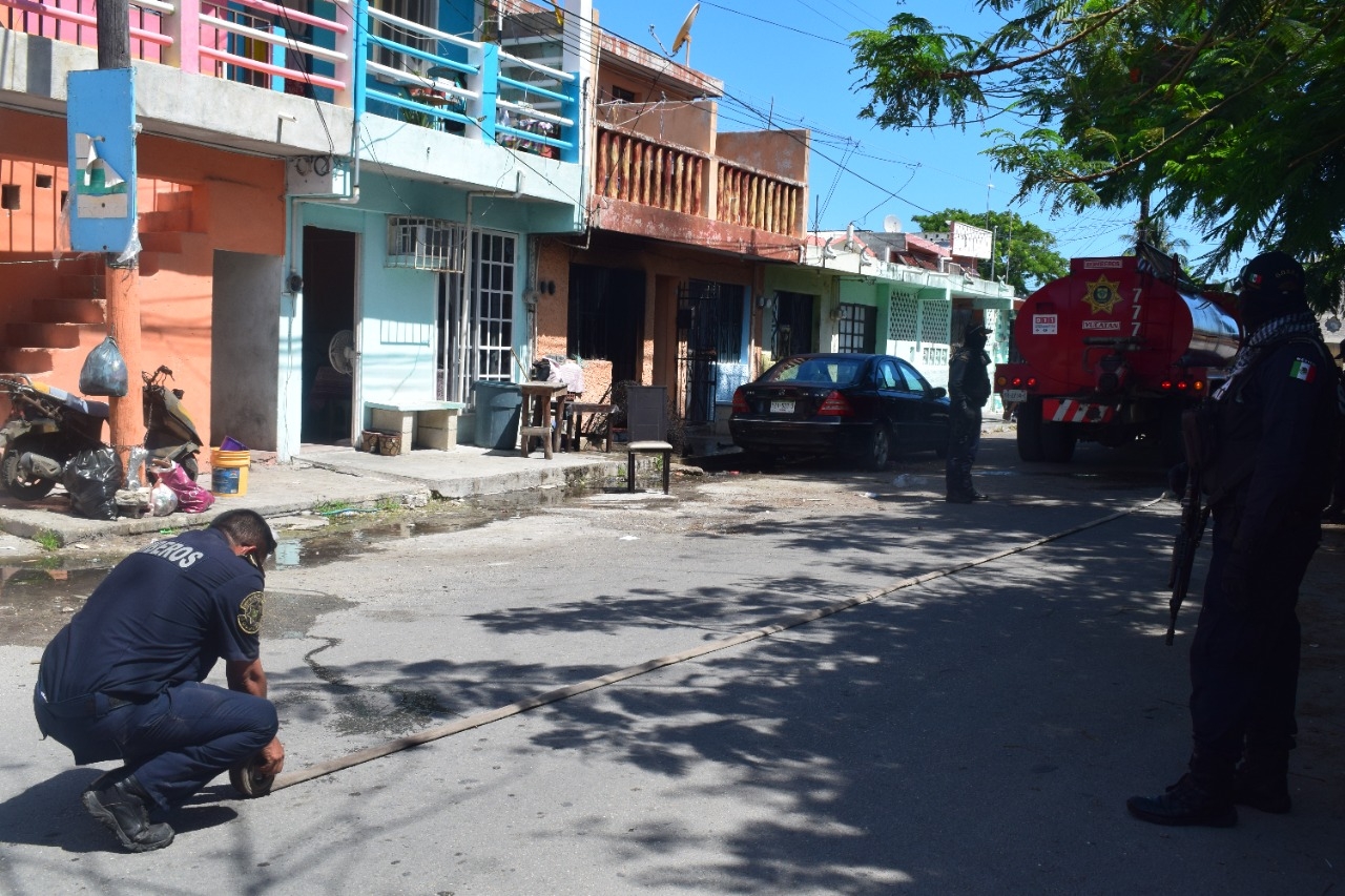 Un departamento en la colonia Canul Reyes de Progreso se incendió a causa de un corto circuito