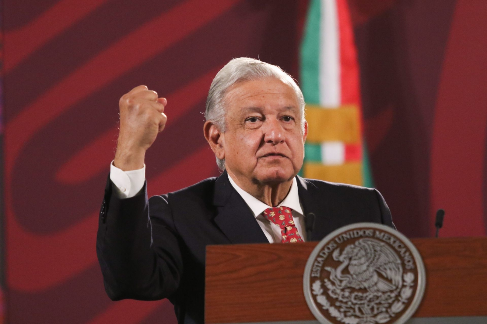 AMLO comentó que los aún gobernadores tienen experiencia y pueden representar a México en otros países,