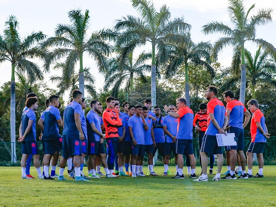 Cruz Azul 'calienta motores' en la Riviera Maya para enfrentarse a Venados FC