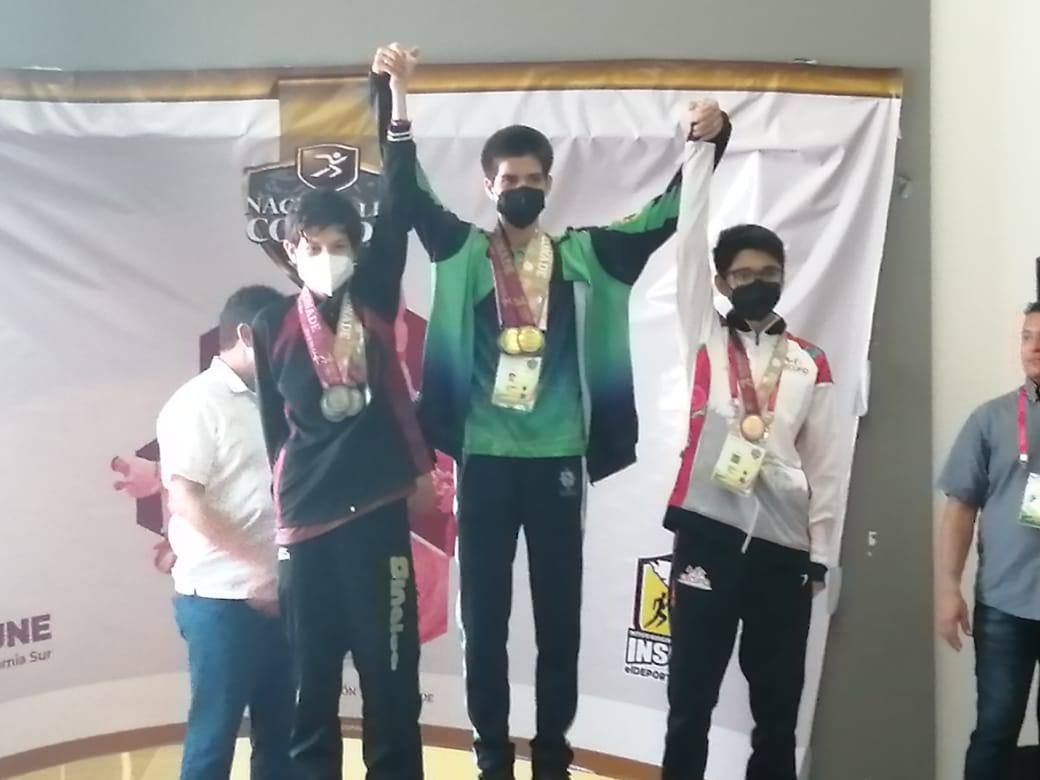 Mauricio Vila felicita a ajedrecistas yucatecos tras ganar medallas de oro en los Juegos Conade 2022