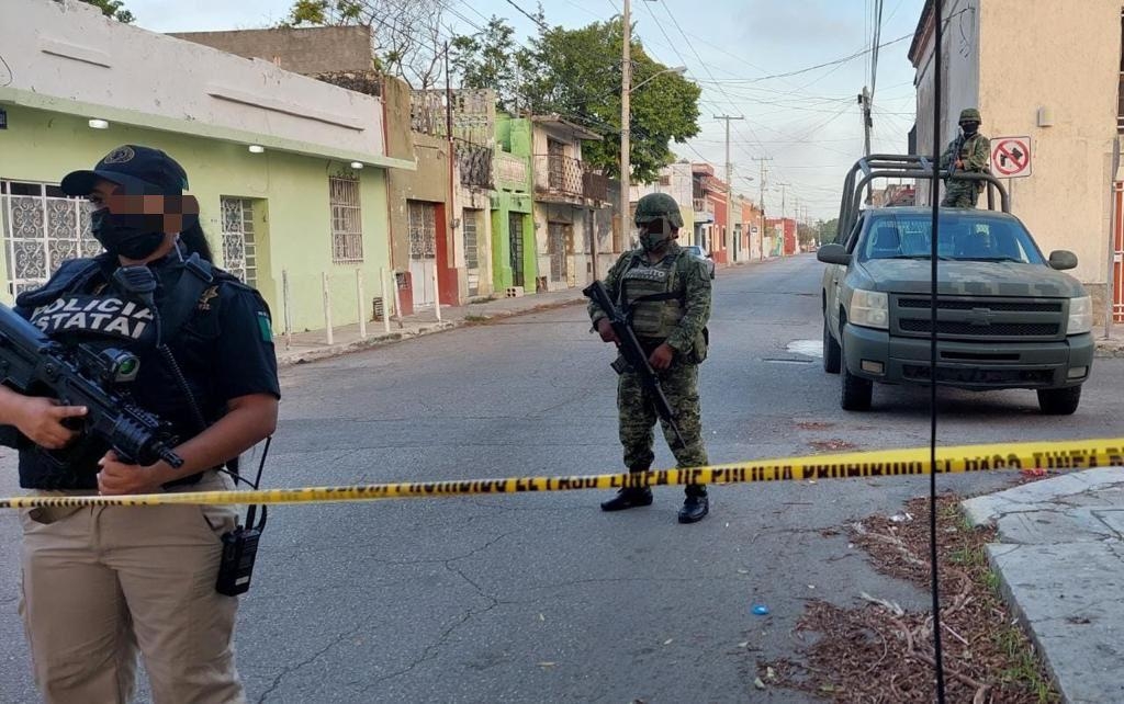 Cateo en el Centro de Mérida deja tres detenidos y drogas aseguradas