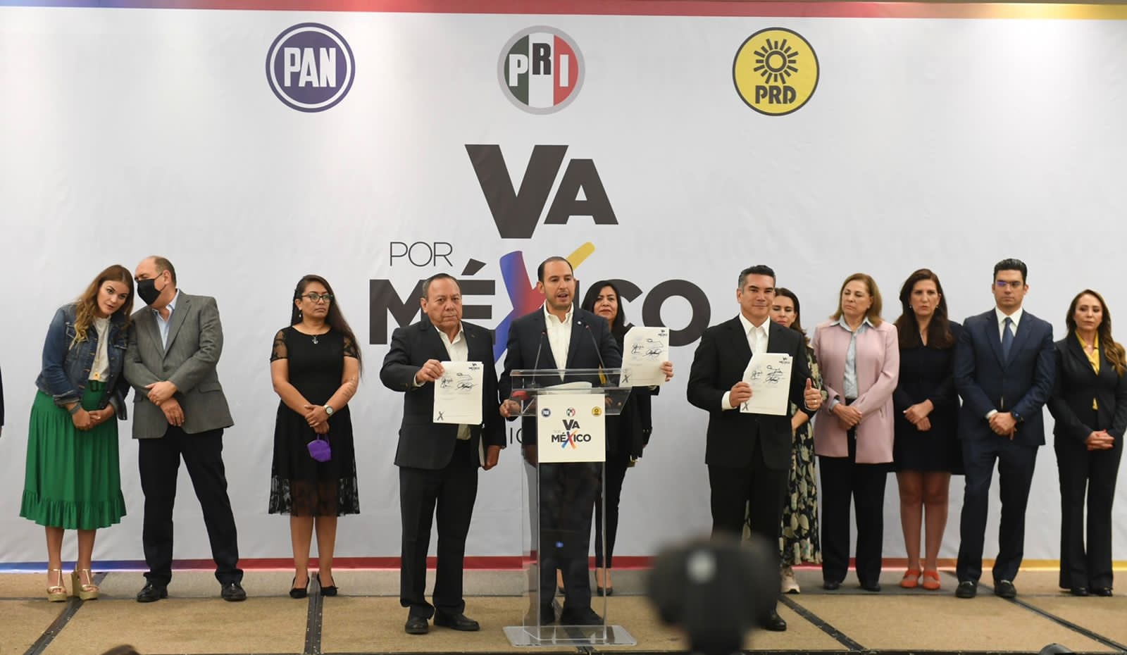 Alianza 'Va por México' firma ‘moratoria constitucional’ rumbo a las próximas elecciones del 2024