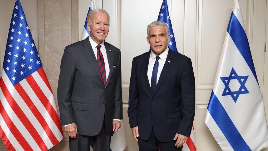 El presidente palestino, Mahmud Abás, le dice a Joe Biden que la paz en Oriente Medio debe comenzar con Palestina
