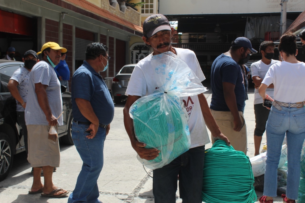 Pescadores ribereños de Ciudad del Carmen denuncian retraso en entregas de apoyos