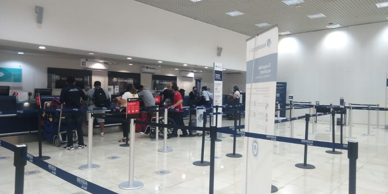 La terminal aérea de Mérida registró baja afluencia de pasajeros durante las primeras horas de la mañana de este sábado