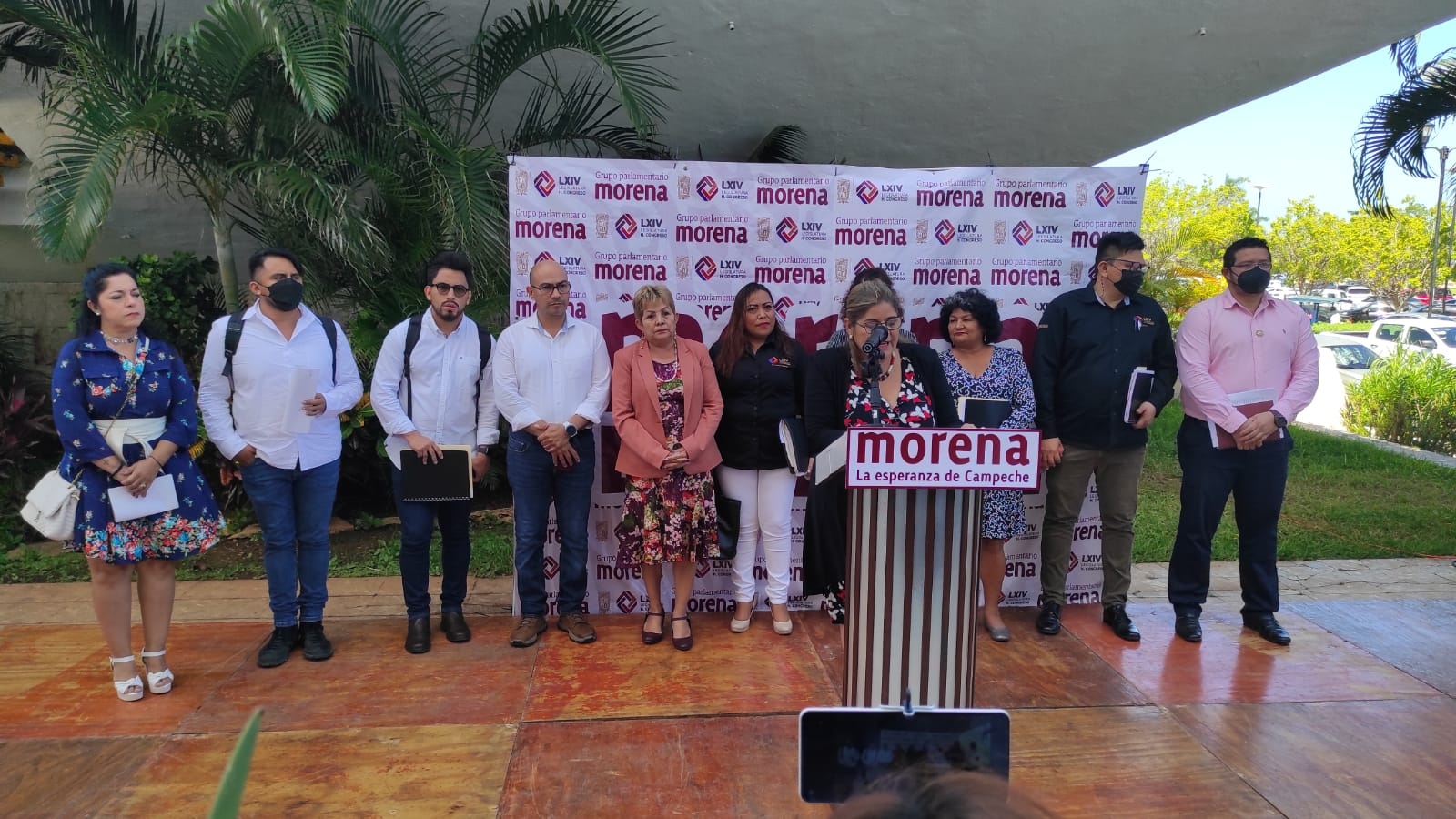 Morenistas respaldaron a la gobernadora Layda Sansores San Román