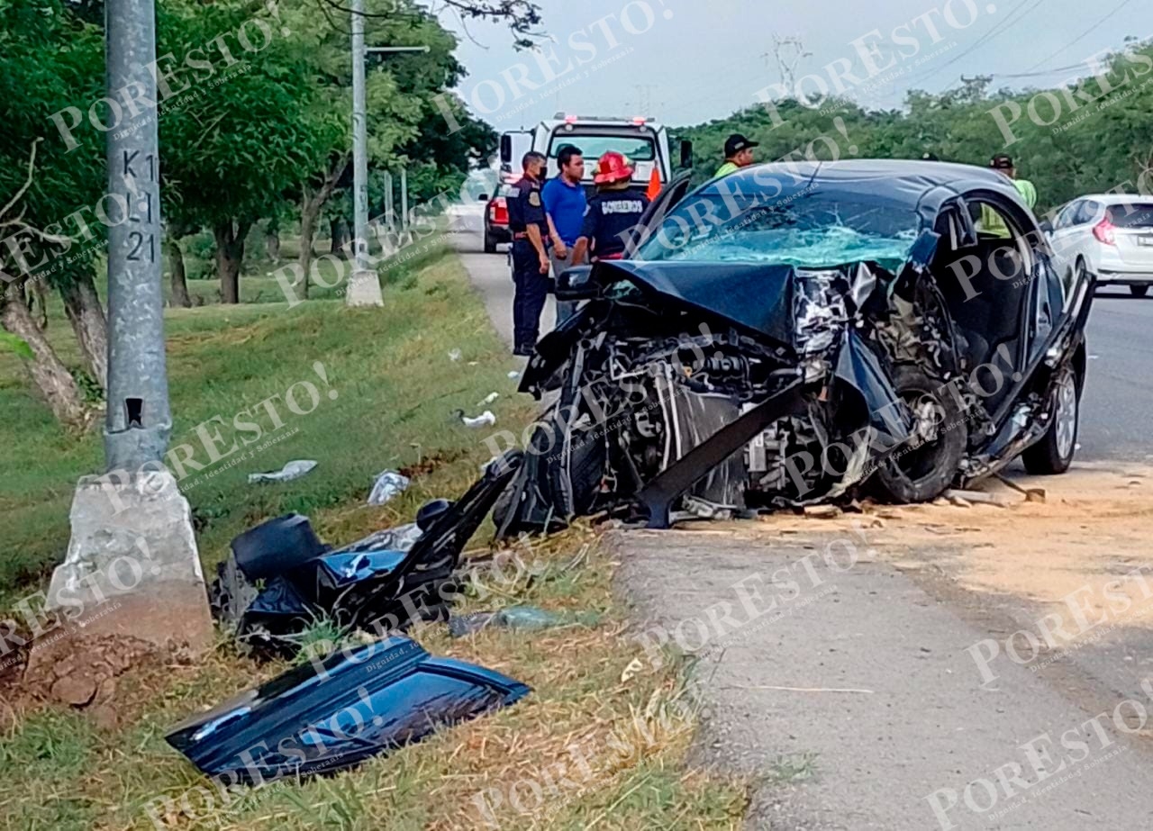 Conductor sufre infarto tras desbaratar su automóvil sobre el Periférico de Mérida