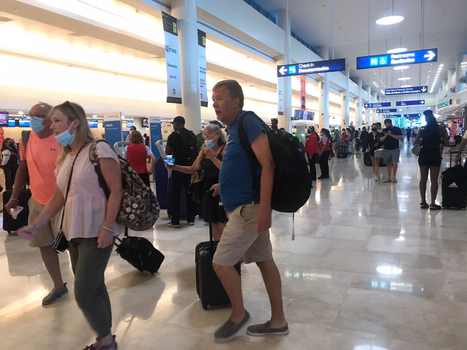 Cancelan dos vuelos a Estados Unidos desde el aeropuerto de Cancún: VIDEO