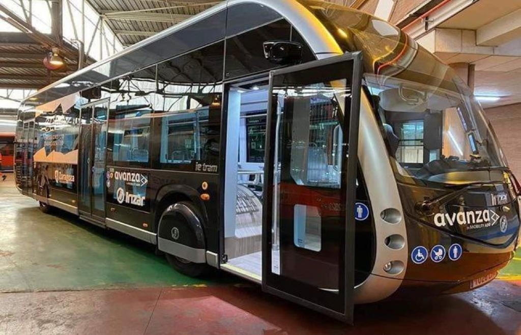 Los vehículos tendrán capacidad para 105 usuarios y cuenta con 12 metros de longitud.