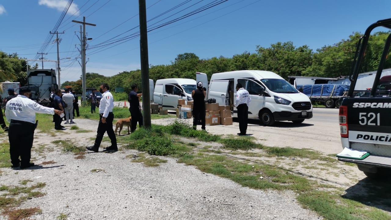 Detienen a dos camionetas sospechosas de Cancún en Ciudad del Carmen