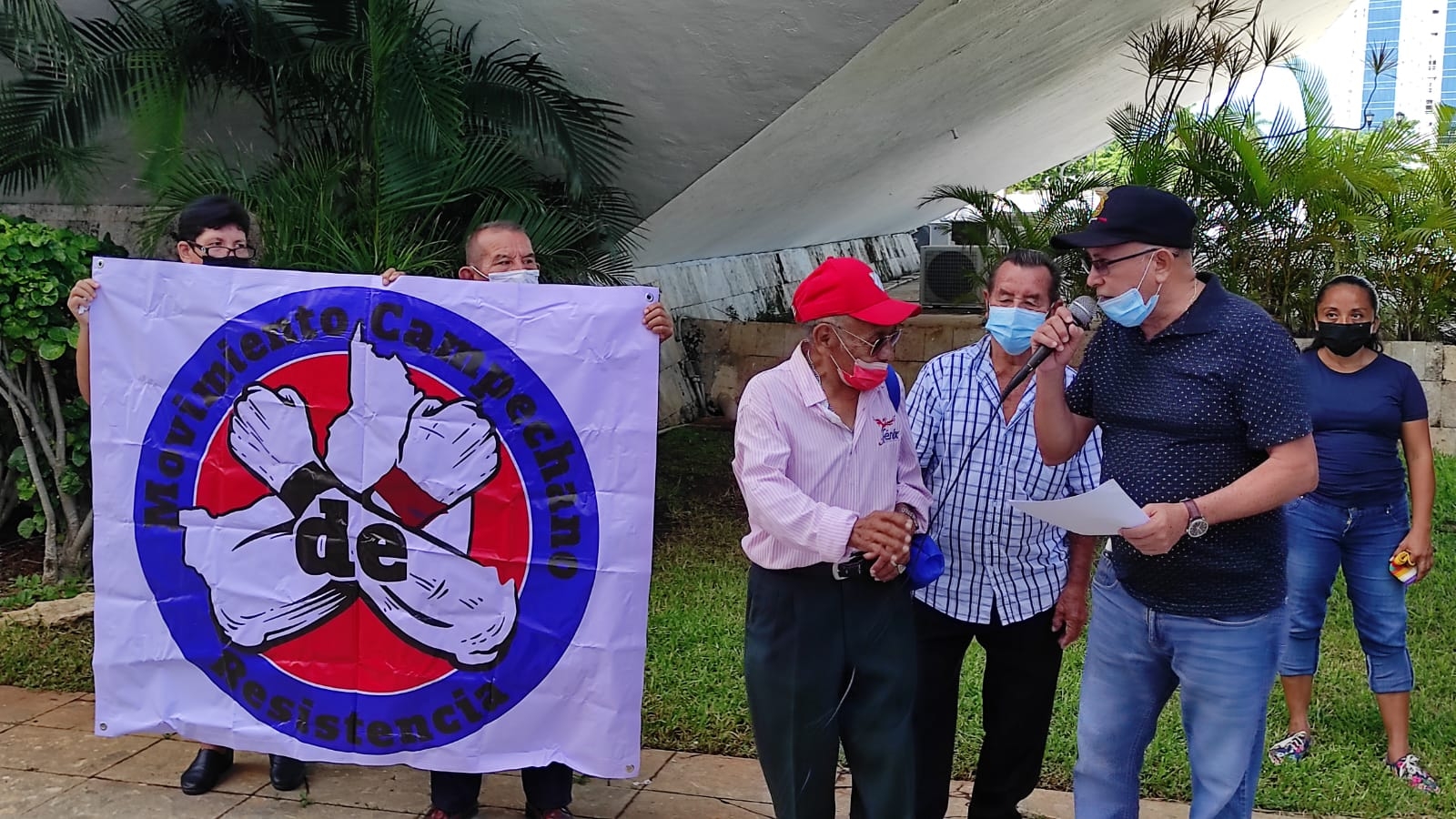 Recriminan a Layda Sansores suicidios en Campeche: Nos dejan morir y nadie hace nada