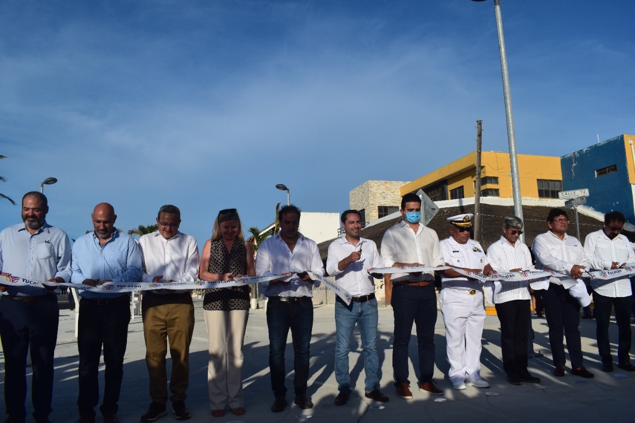Mauricio Vila inaugura tercera etapa del Malecón de Progreso