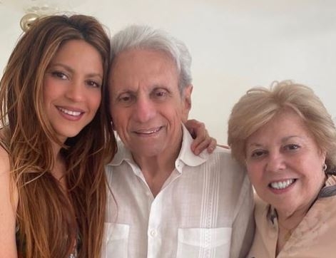 El padre de Shakira ya se encuentra bien y en compañía de su familia
