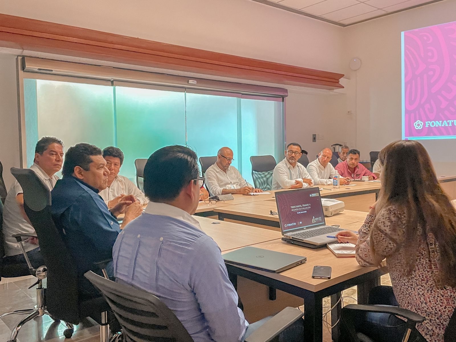 La reunión de Javier May, titular de Fonatur, con empresarios de Quintana Roo se llevó a cabo en las oficinas de la dependencia en Cancún