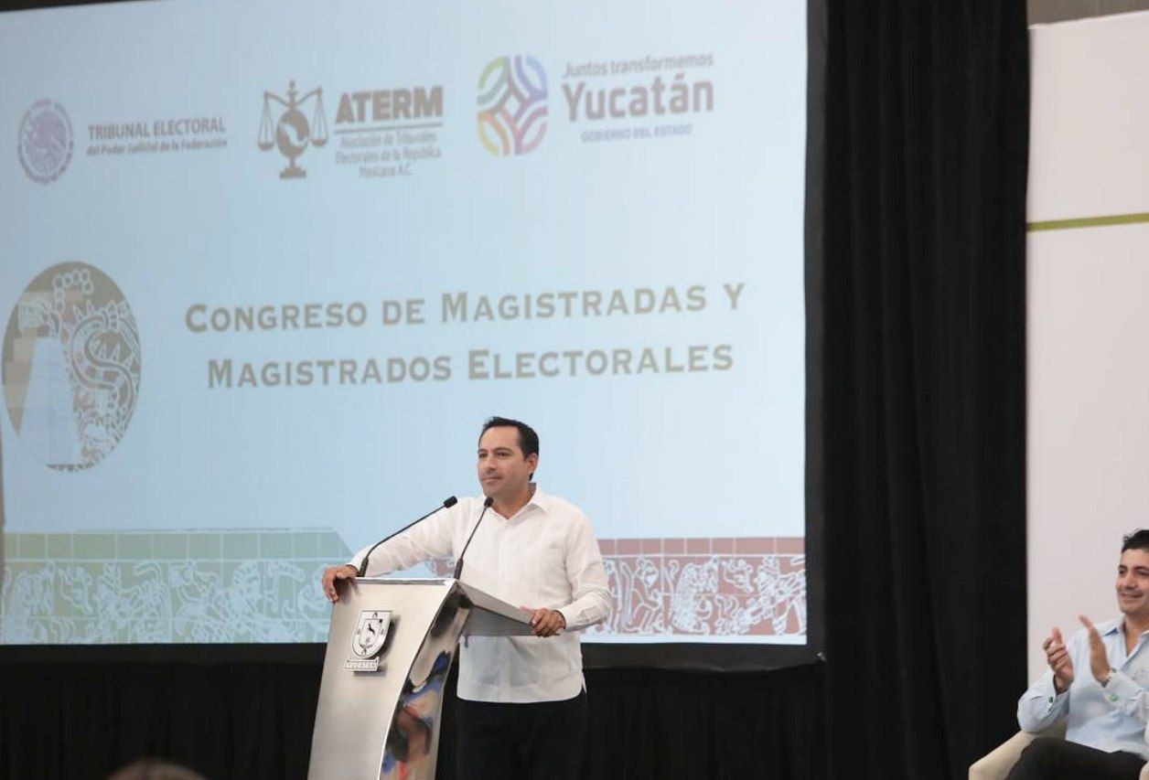Mauricio Vila inaugura el Congreso de Magistradas y Magistrados Electorales en Mérida