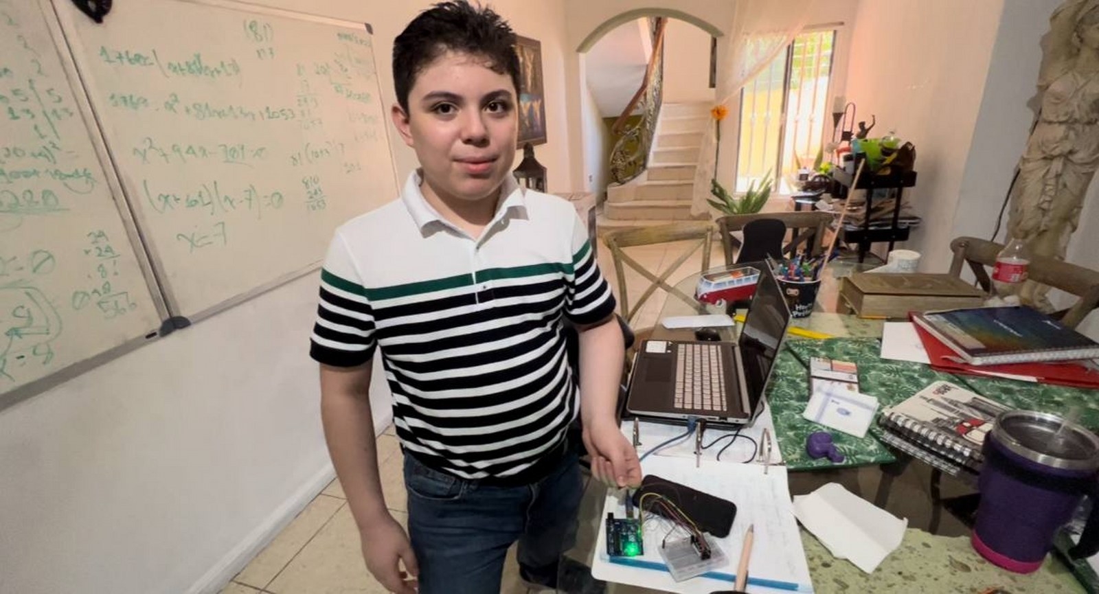 Iker, el niño genio de Chetumal, iniciará la Universidad a los 11 años
