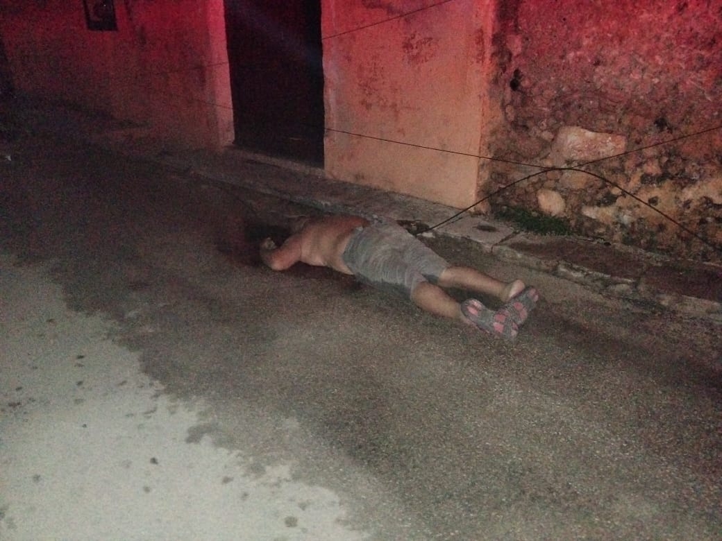 Hombre muere mientras caminaba en las calles de Izamal, Yucatán