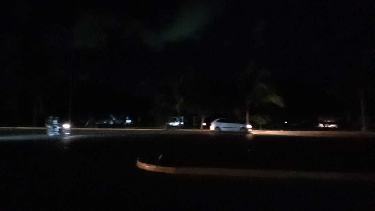 Un total de 38 puntos de Cancún se quedan a oscuras tras apagones