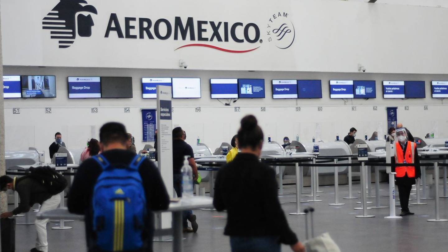 Aeroméxico responde acusaciones; niega ser la aerolínea con más retrasos en el AICM