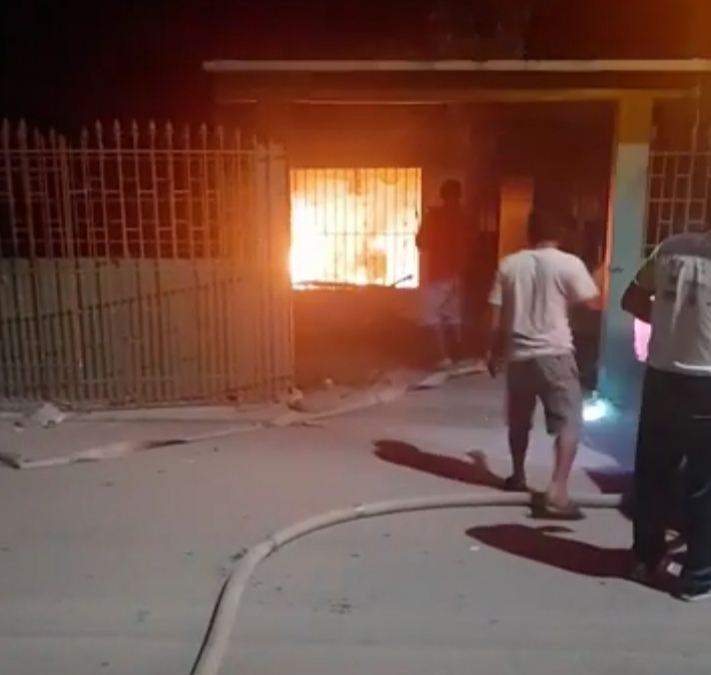 Niño se salva de morir en un incendio en Sabancuy, Campeche