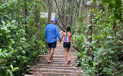 Gobernador de Yucatán se va de tour a cenotes de Dzilam