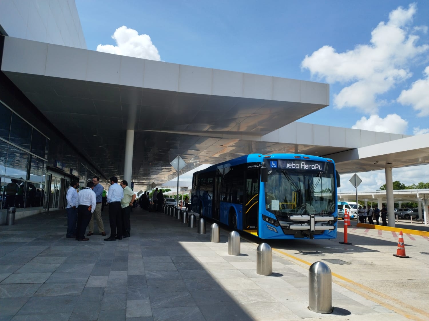 Son seis paradas que tiene la ruta Va y Ven en el aeropuerto de Mérida