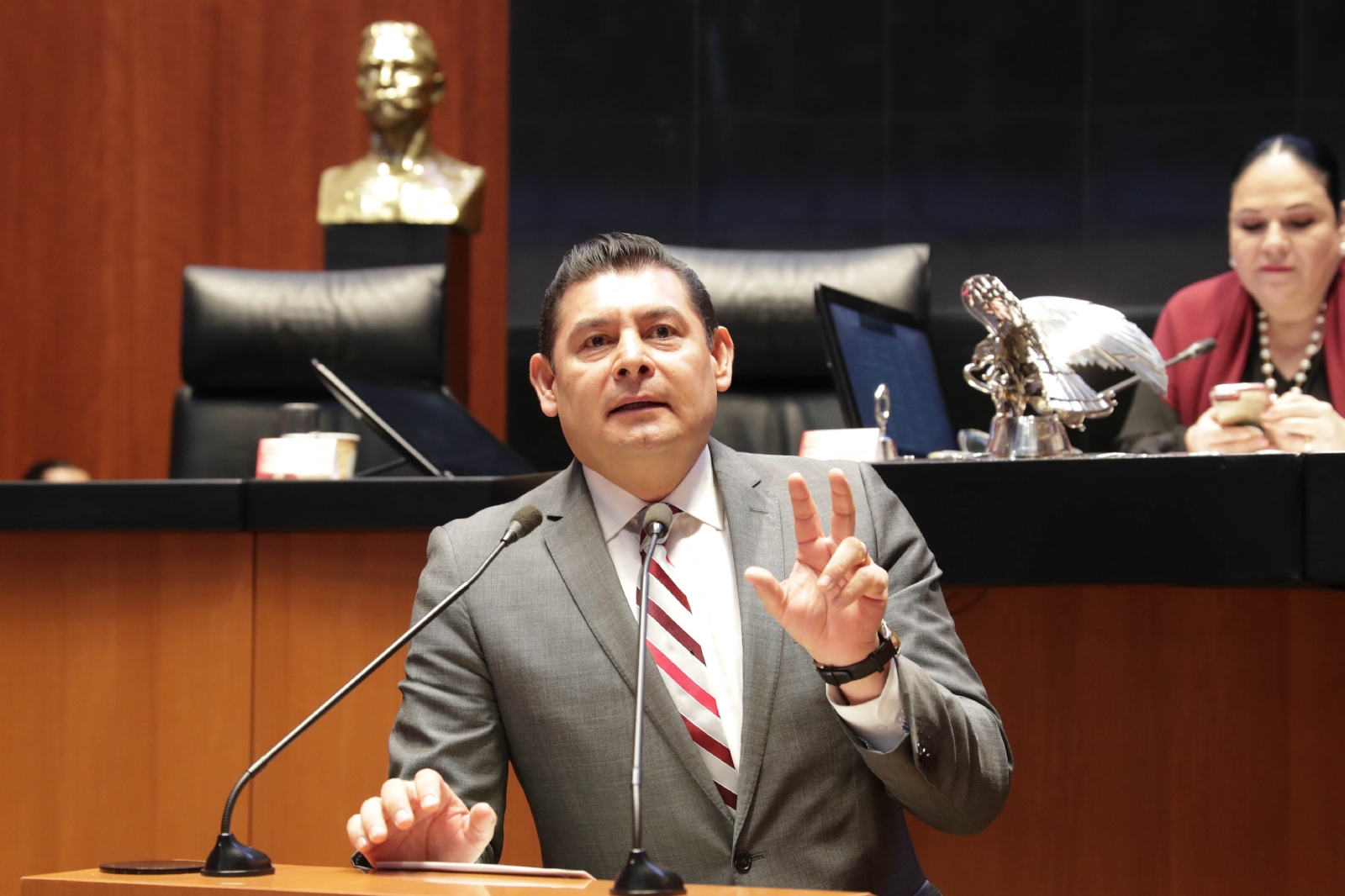Alejandro Armenta, el mejor posicionando de Morena a la gubernatura de Puebla