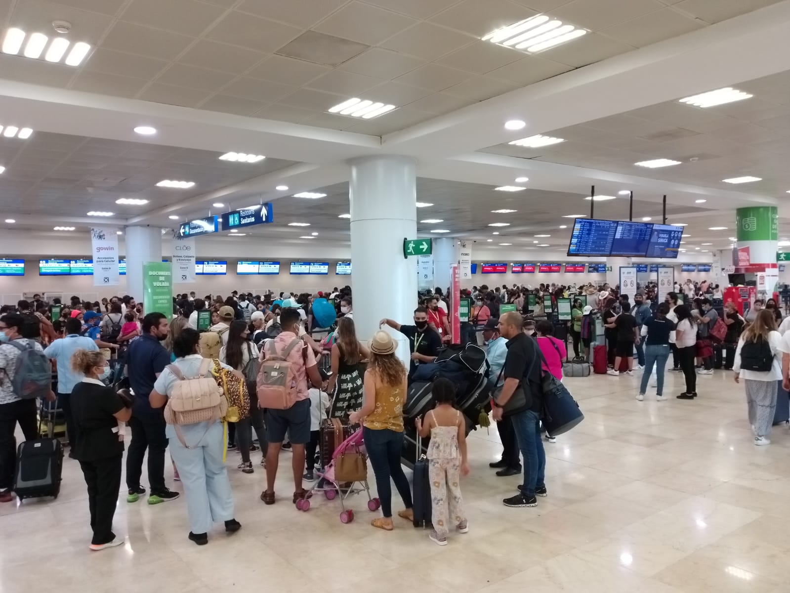 Aeropuerto de Cancún podría superar los 600 vuelos este fin de semana: VIDEO