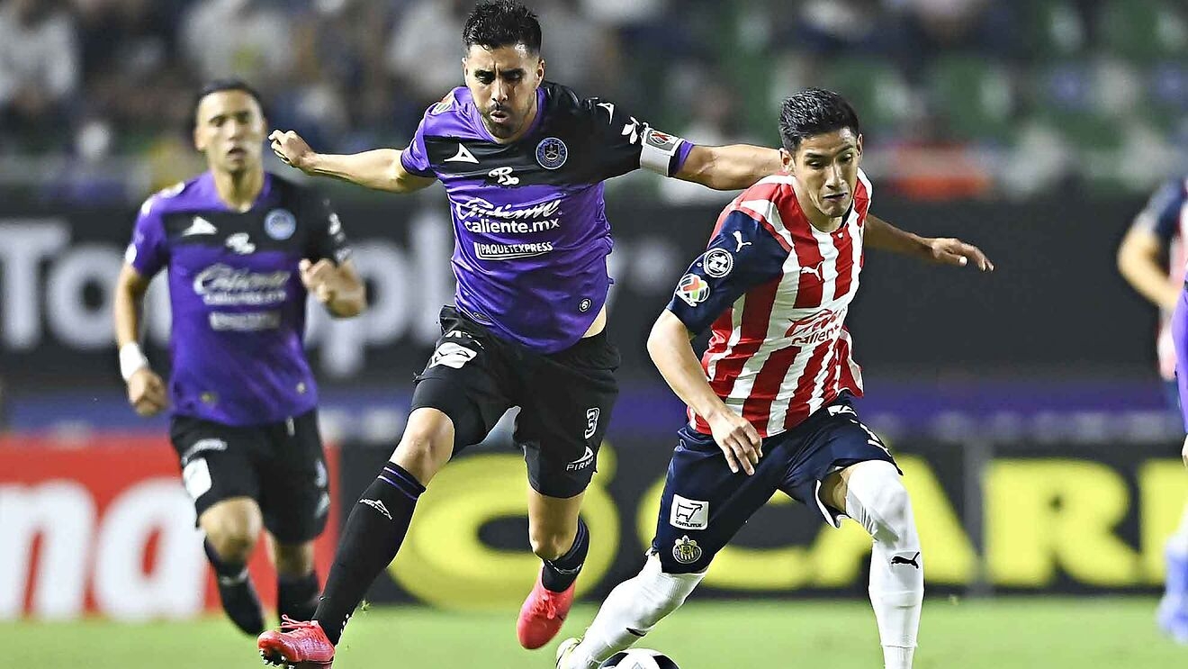 El partido Mazatlán FC vs Chivas se juega este viernes a las 21:05 horas, tiempo del centro de México