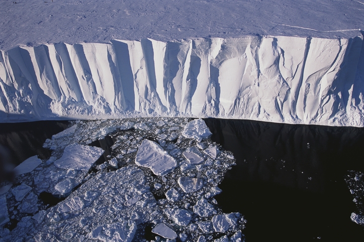 Este glaciar es conocido de esta forma debido a que su desprendimiento podría desencadenar un aumento de varios metros en el nivel del mar. 