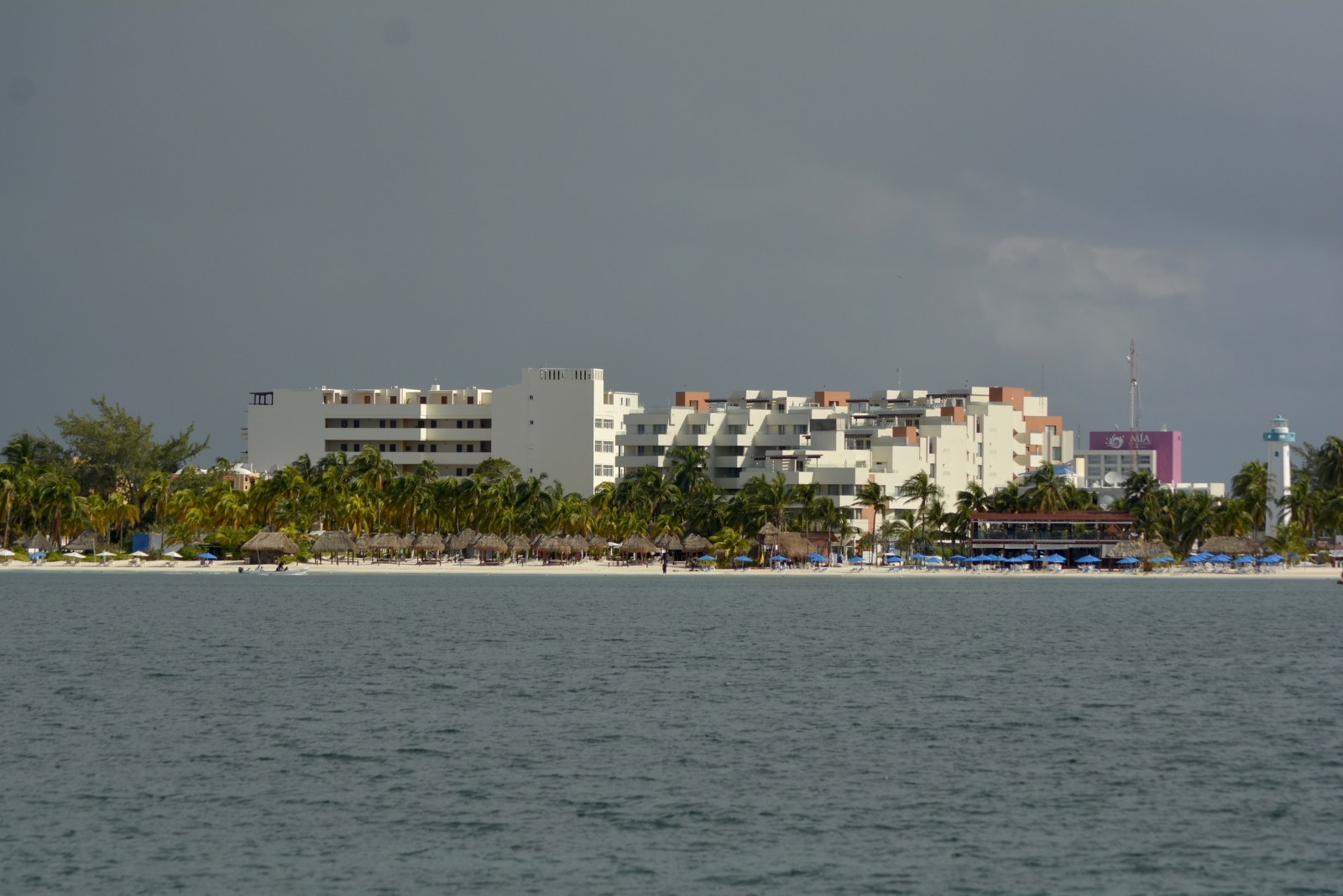 Hoteleros minimizan escasez de agua en Isla Mujeres; aseguran tener plantas desalinizadoras