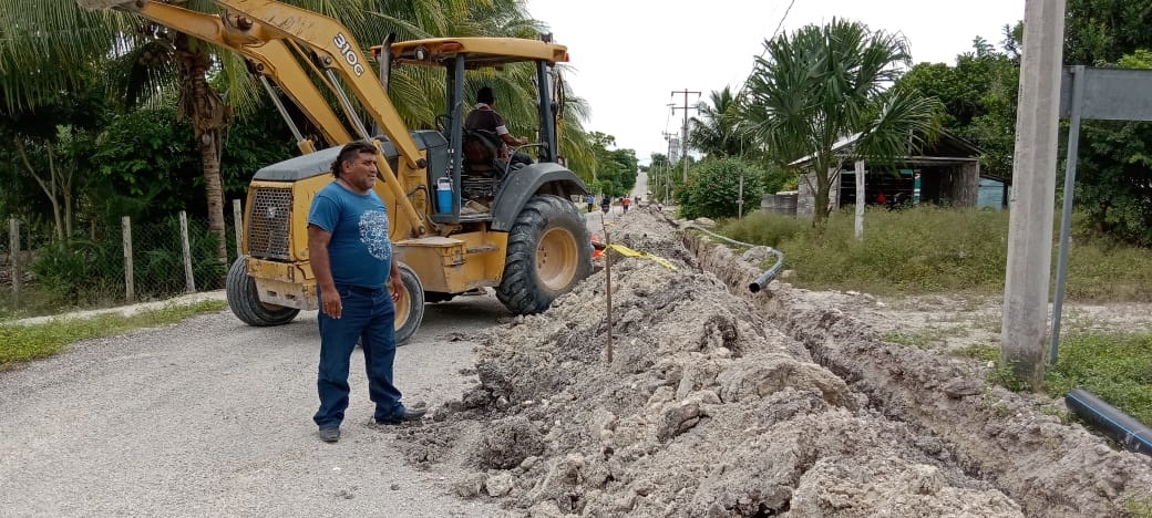 Iniciaron los trabajos para la realización de una red hidráulica en dos comunidades de Calakmul, en la franja fronteriz