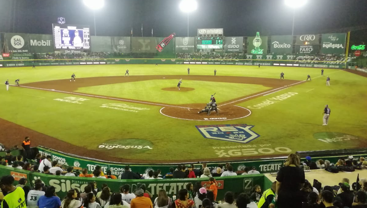 Sultanes de Monterrey blanquean a Leones de Yucatán en la Serie del Rey