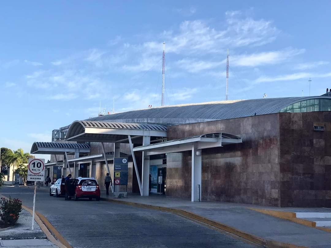 Suspenden vuelos en el aeropuerto de Campeche por desfile en la CDMX este 16 de septiembre