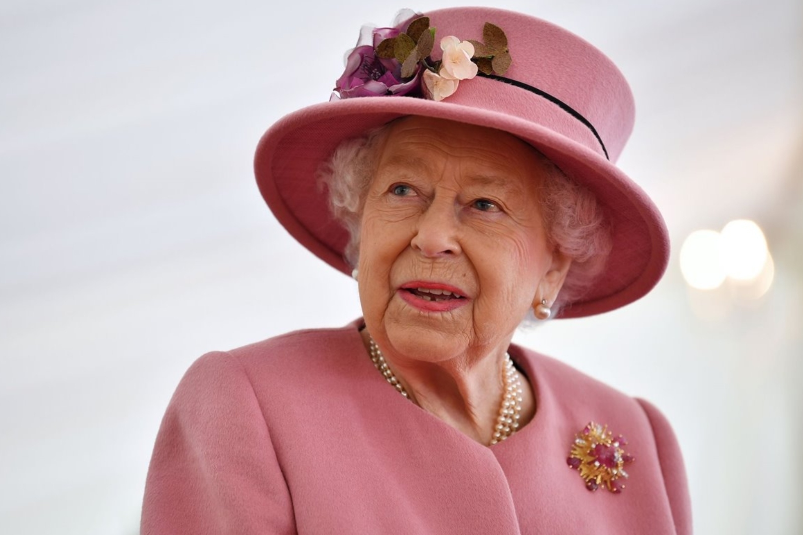 Reina Isabel II dejó un carta misteriosa en Sídney para abrirse en 2085